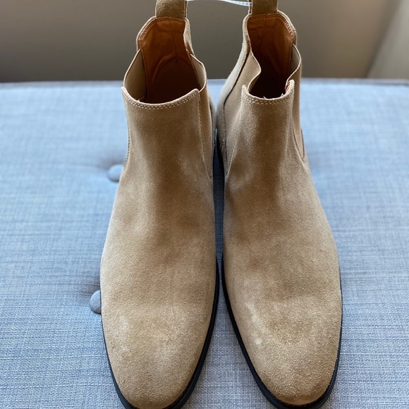 Express Other - Express Men’s Suede Boots